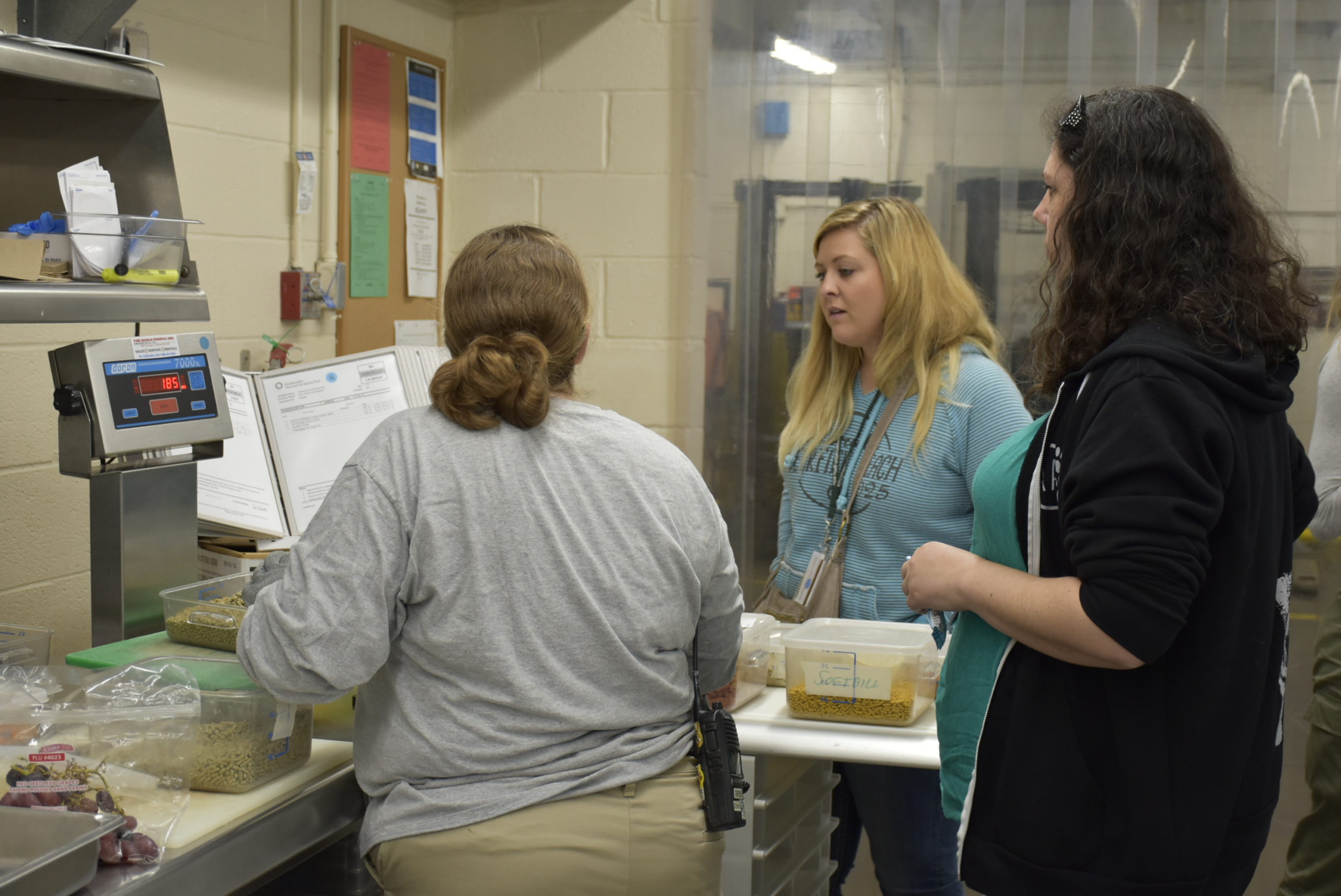 Practical Zoo Nutrition Management - Smithsonian Mason School of  Conservation
